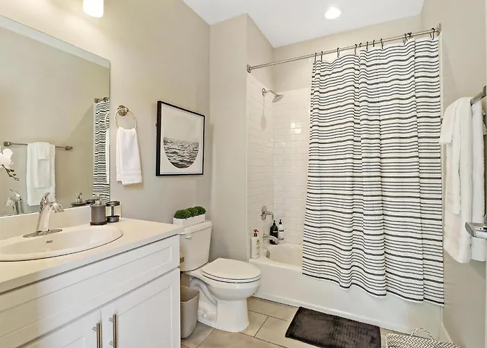 Splendid & Fully Furnished 1br - Broadway 204 Rep